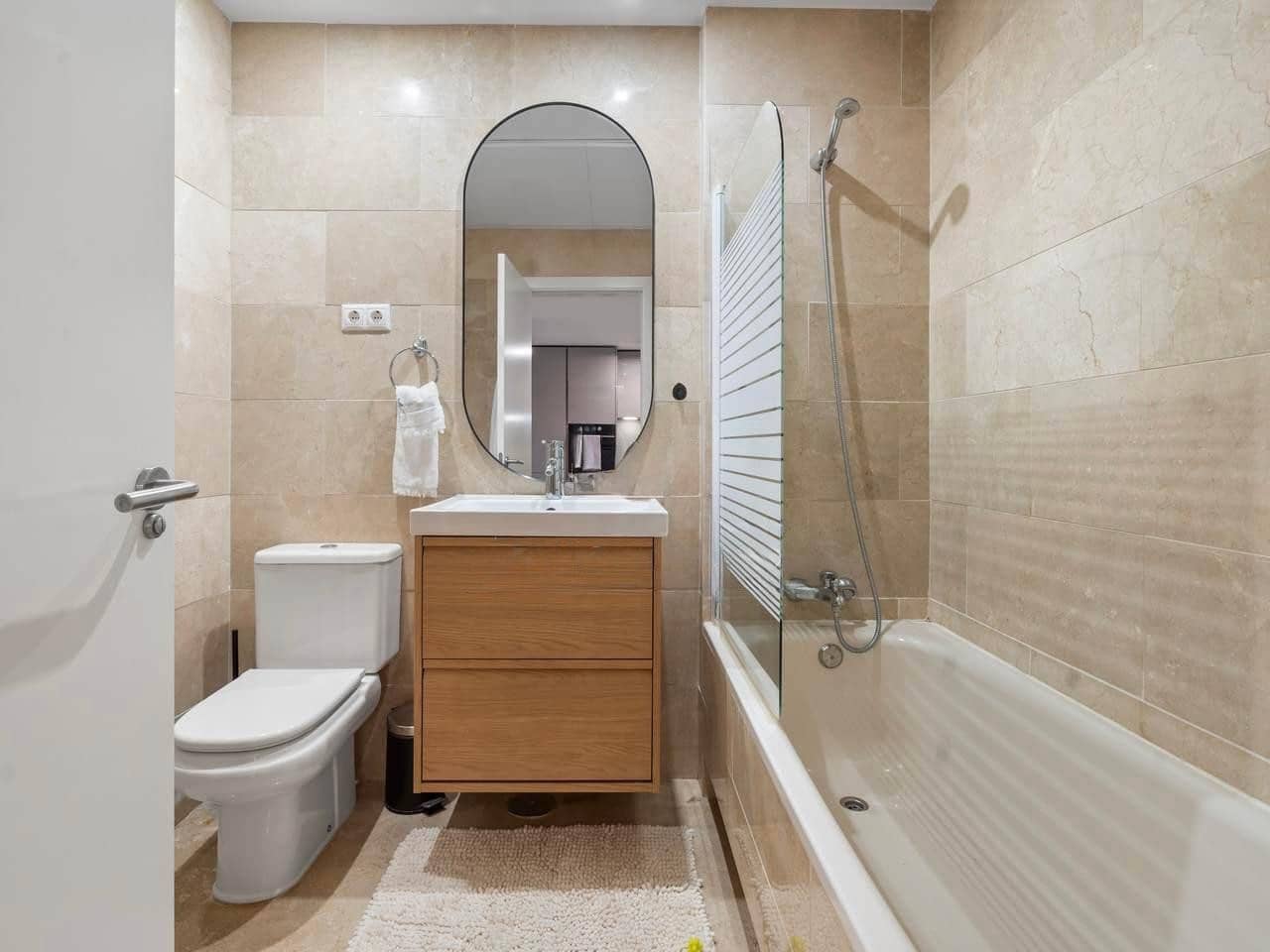 Apartamento de 2 habitaciones en Manilva en venta con piscina garaje - 345.000 € (Ref: 10085922)