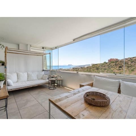 Apartamento de 2 habitaciones en Chullera, Manilva en venta con piscina garaje - 345.000 € (Ref: 10085922)
