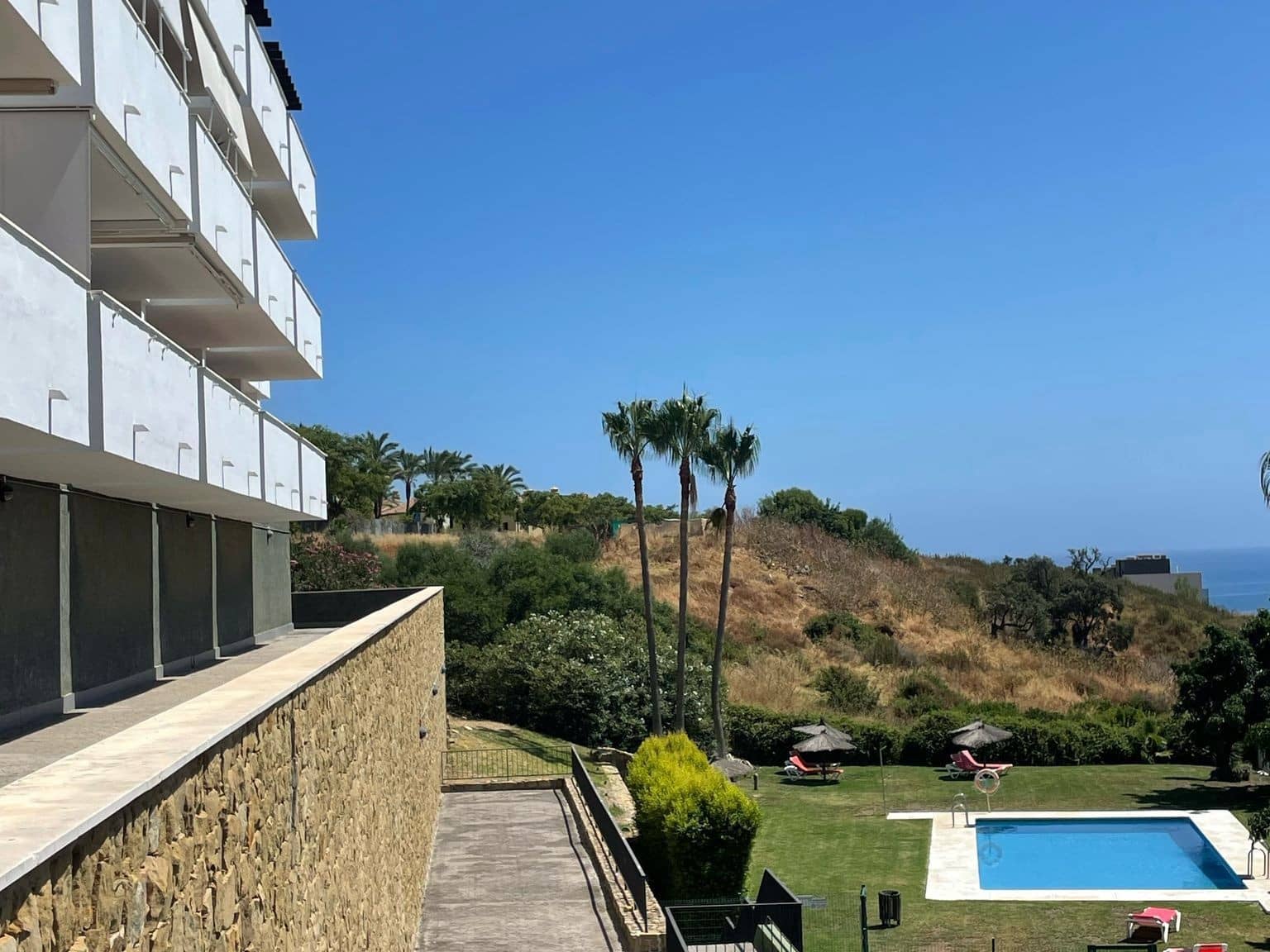 Apartamento de 2 habitaciones en Manilva en venta con piscina garaje - 345.000 € (Ref: 10085922)
