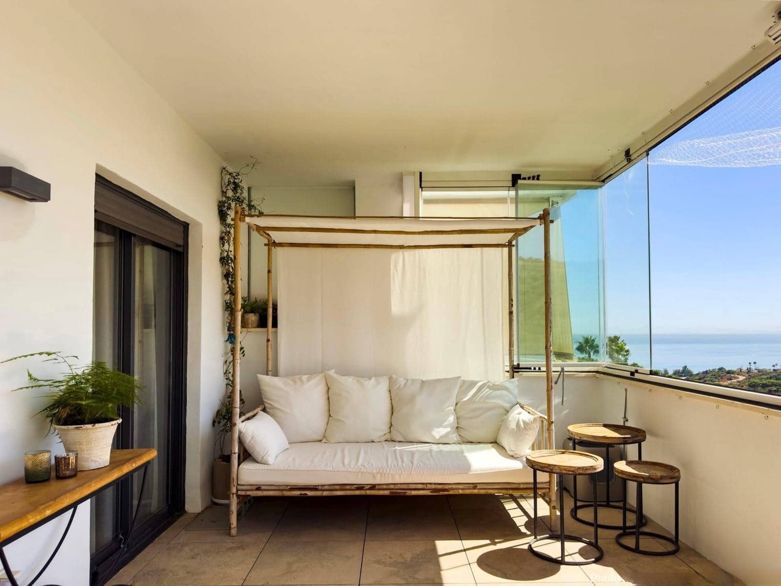 Apartamento de 2 habitaciones en Manilva en venta con piscina garaje - 345.000 € (Ref: 10085922)