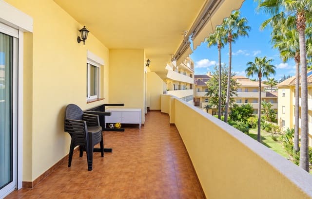 2 makuuhuone Huoneisto myytävänä paikassa La Duquesa / Puerto de la Duquesa, Manilva mukana uima-altaan 
autotalli - 215 000 € (Ref: 10094362)
