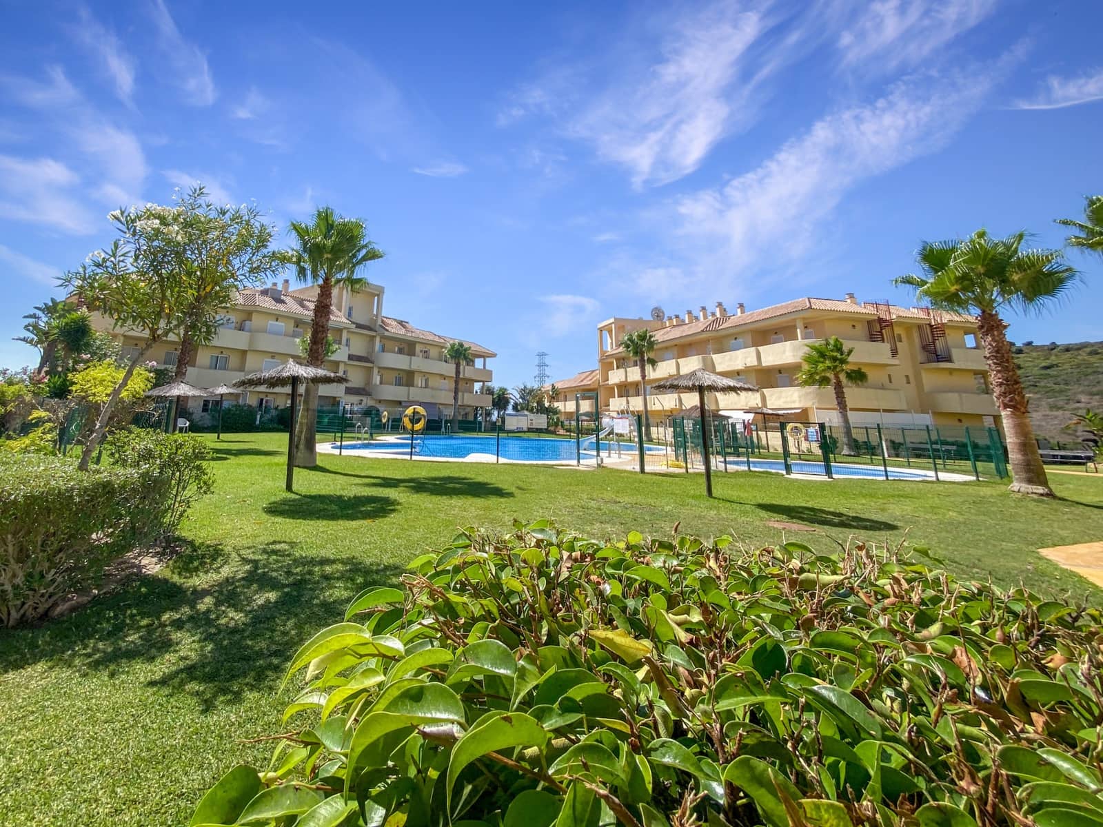 2 soverom Leilighet til salgs i La Duquesa / Puerto de la Duquesa med svømmebasseng garasje - € 215 000 (Ref: 10094362)