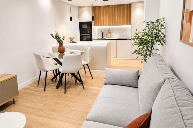 2 makuuhuone Huoneisto myytävänä paikassa San Luis de Sabinillas, Manilva mukana uima-altaan - 289 000 € (Ref: 10094363)