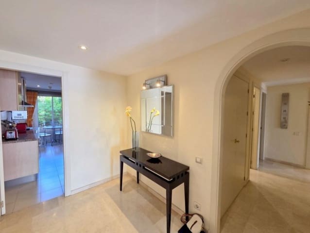 3 soverom Leilighet til salgs i La Duquesa / Puerto de la Duquesa, Manilva med svømmebasseng garasje - € 750 000 (Ref: 10098177)