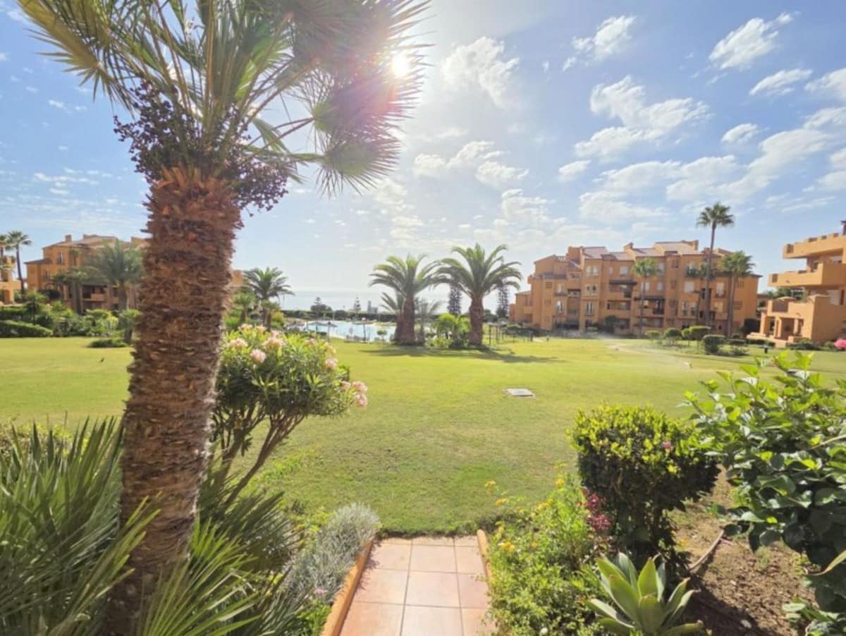 3 soverom Leilighet til salgs i La Duquesa / Puerto de la Duquesa med svømmebasseng garasje - € 750 000 (Ref: 10098177)