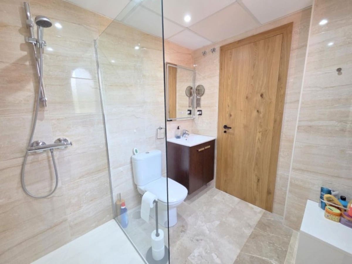 Apartamento de 3 habitaciones en La Duquesa / Puerto de la Duquesa en venta con piscina garaje - 479.000 € (Ref: 10100093)