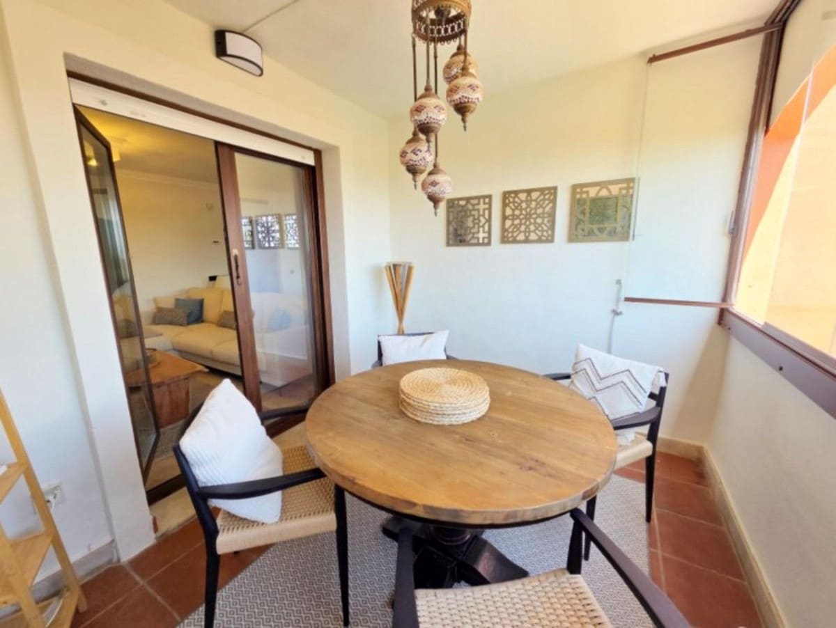 Apartamento de 3 habitaciones en La Duquesa / Puerto de la Duquesa en venta con piscina garaje - 479.000 € (Ref: 10100093)