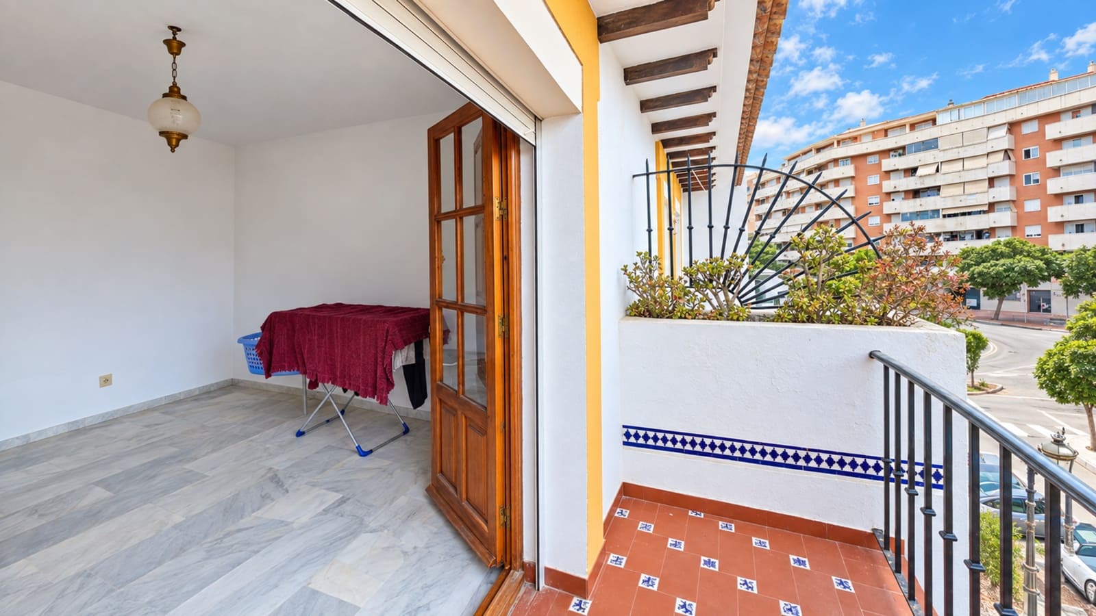 5 soveværelse Semi-Rækkehus til salg i Estepona - € 790.000 (Ref: 10142357)