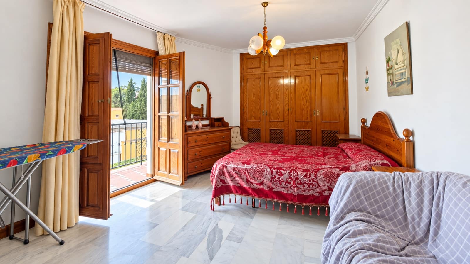 5 soveværelse Semi-Rækkehus til salg i Estepona - € 790.000 (Ref: 10142357)