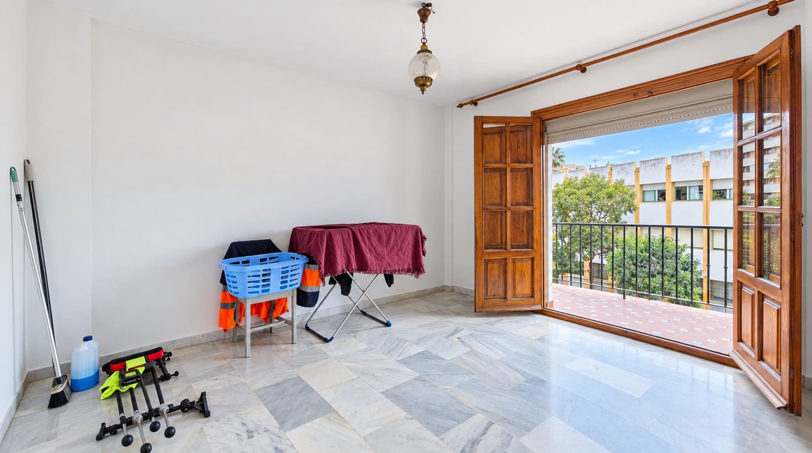 5 soveværelse Semi-Rækkehus til salg i Estepona - € 790.000 (Ref: 10142357)