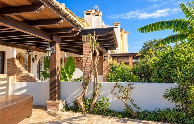 4 sovrum Hus till salu i Marina de Casares, Casares - 845 000 € (Ref: 10157553)