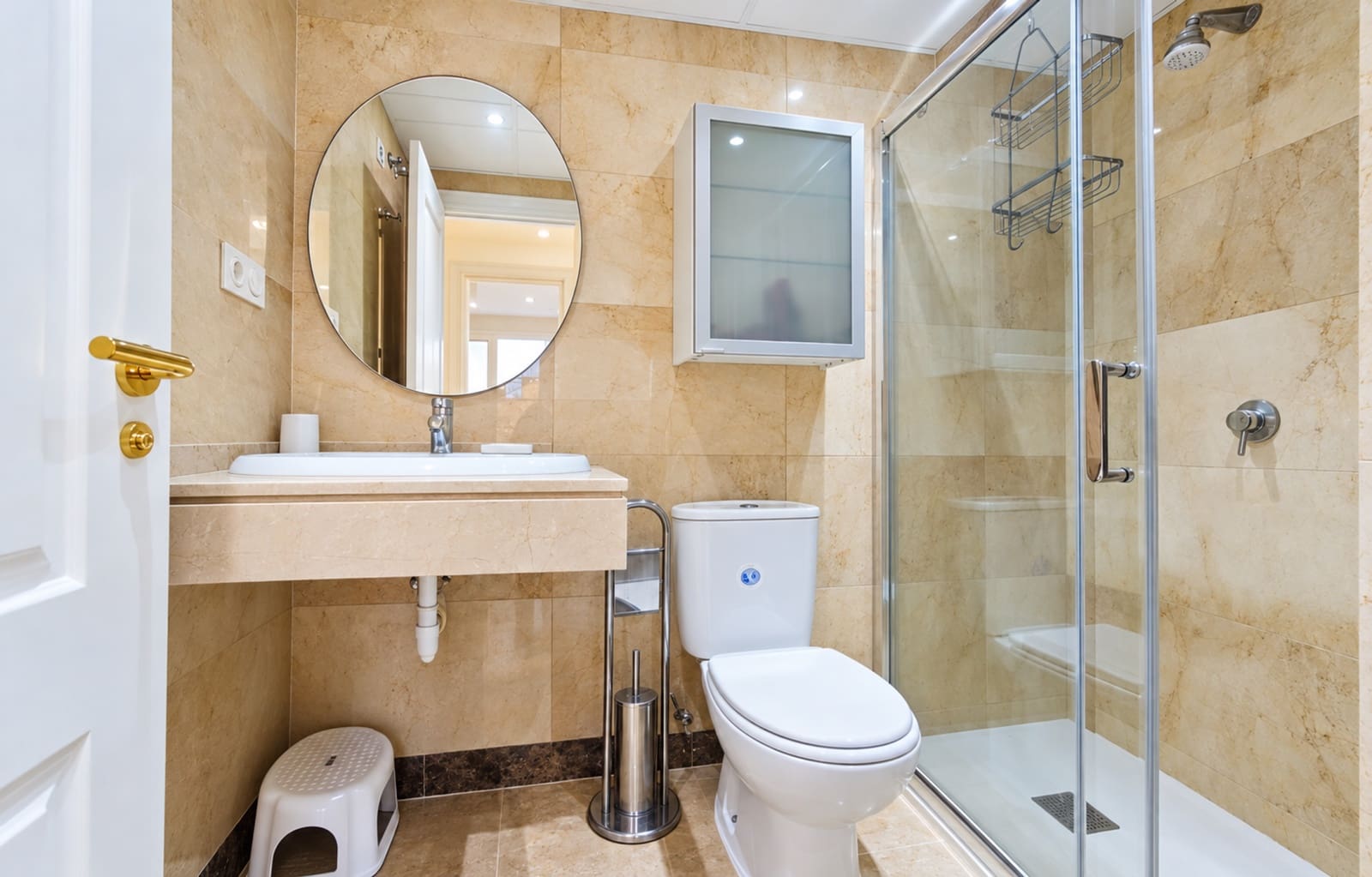 2 quarto Penthouse para venda em La Duquesa / Puerto de la Duquesa com piscina garagem - 259 000 € (Ref: 10159272)