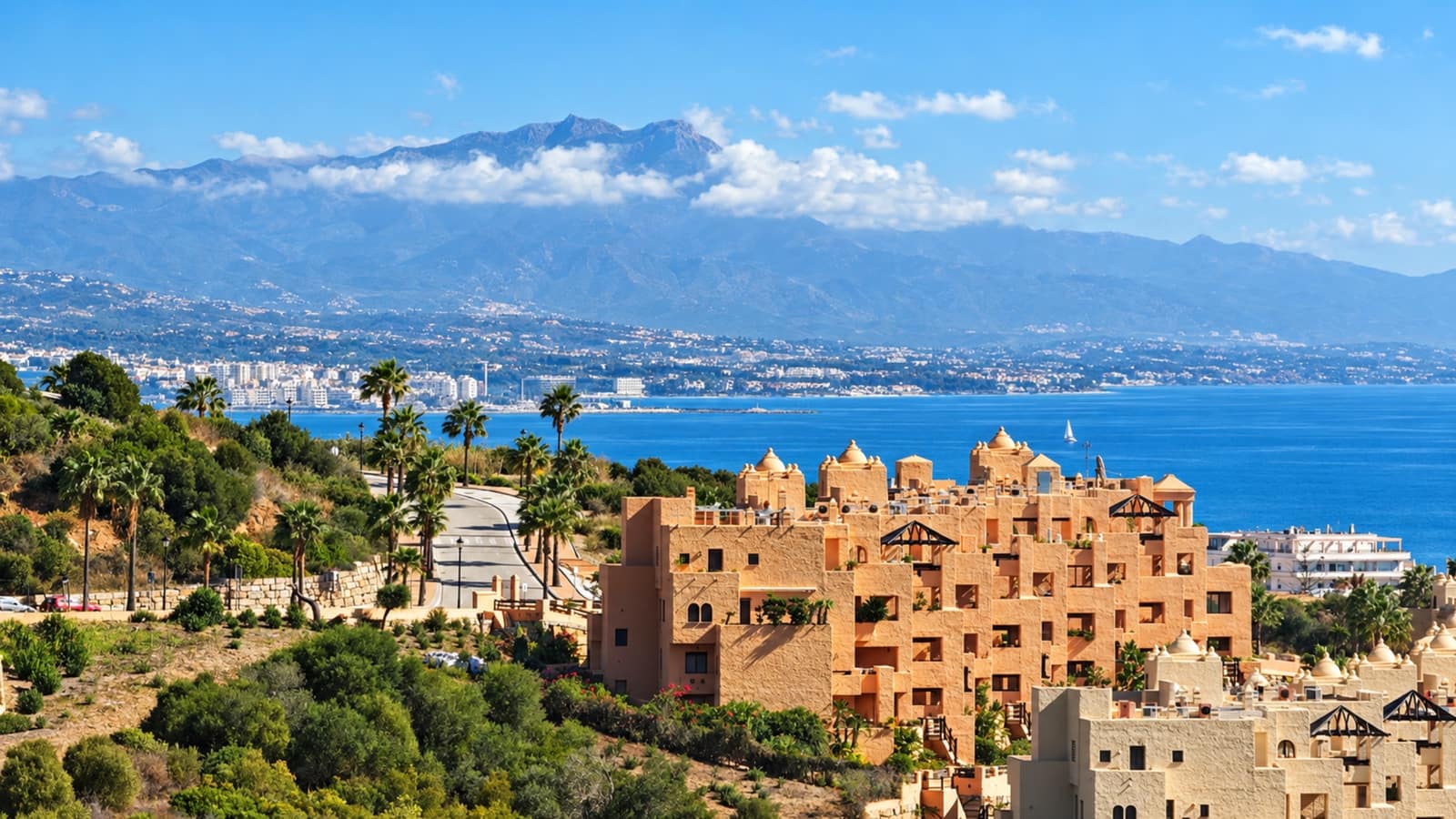 2 quarto Penthouse para venda em La Duquesa / Puerto de la Duquesa com piscina garagem - 259 000 € (Ref: 10159272)