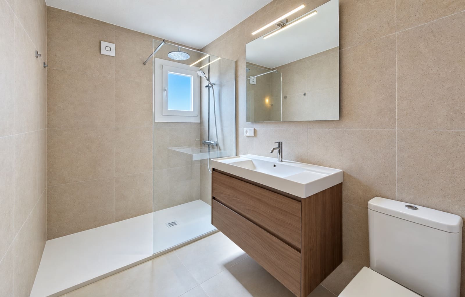 5 quarto Moradia para venda em Estepona com piscina garagem - 1 950 000 € (Ref: 10161210)