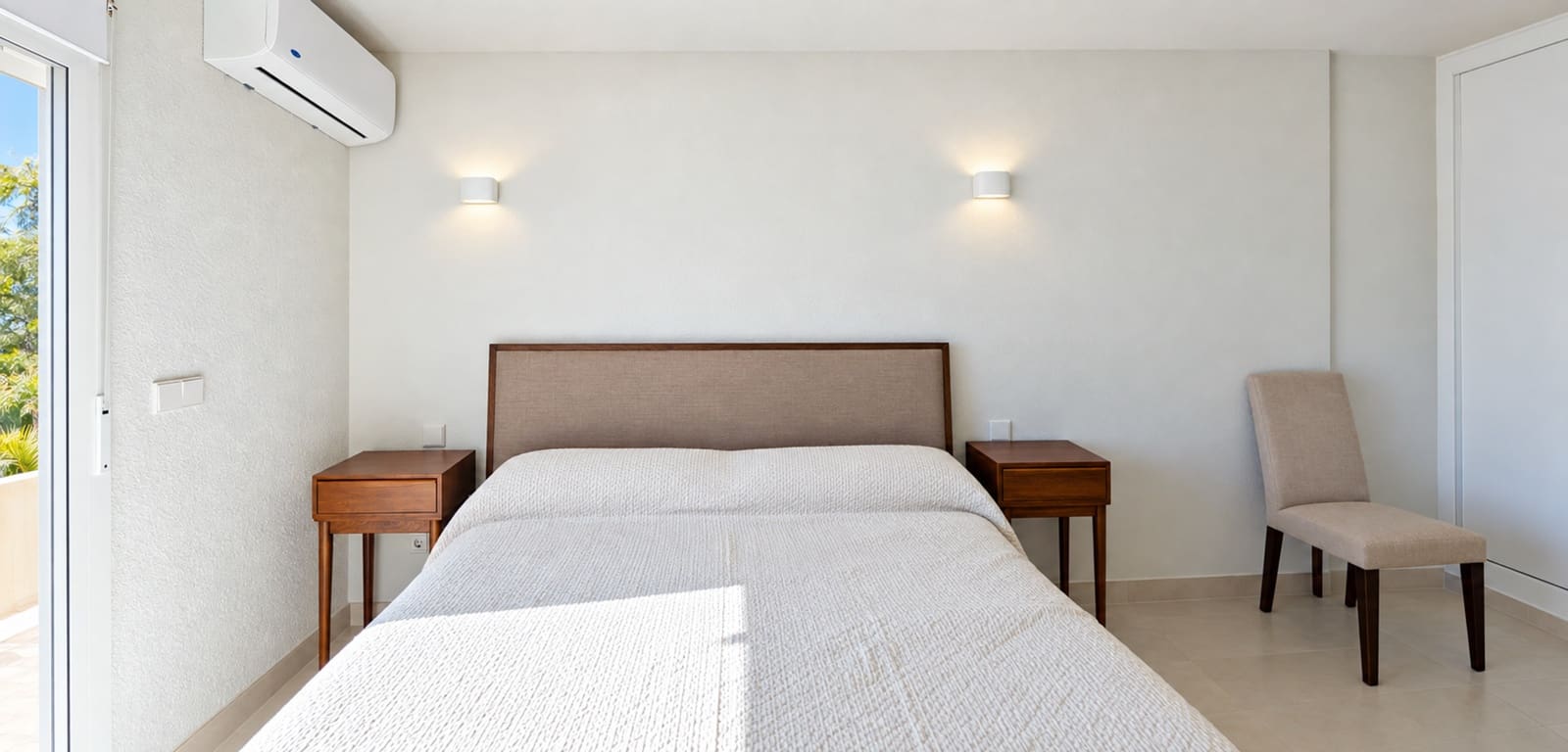 5 quarto Moradia para venda em Estepona com piscina garagem - 1 950 000 € (Ref: 10161210)