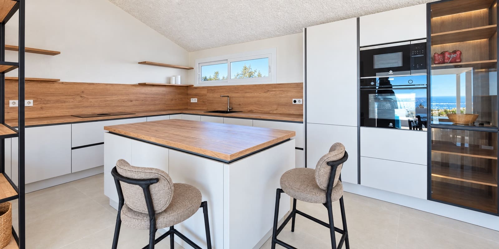 5 quarto Moradia para venda em Estepona com piscina garagem - 1 950 000 € (Ref: 10161210)