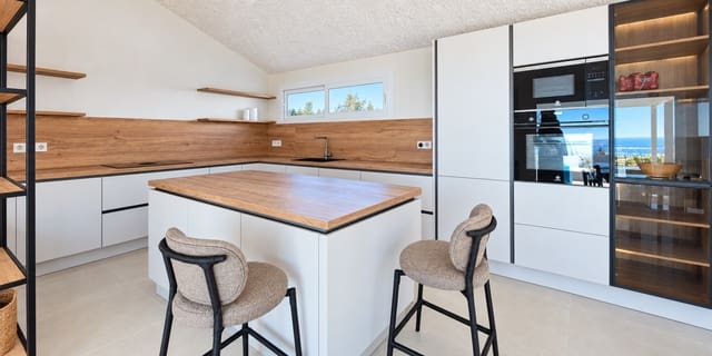 5 quarto Moradia para venda em Estepona com piscina garagem - 1 950 000 € (Ref: 10161210)