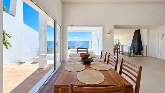 5 quarto Moradia para venda em Estepona com piscina garagem - 1 950 000 € (Ref: 10161210)