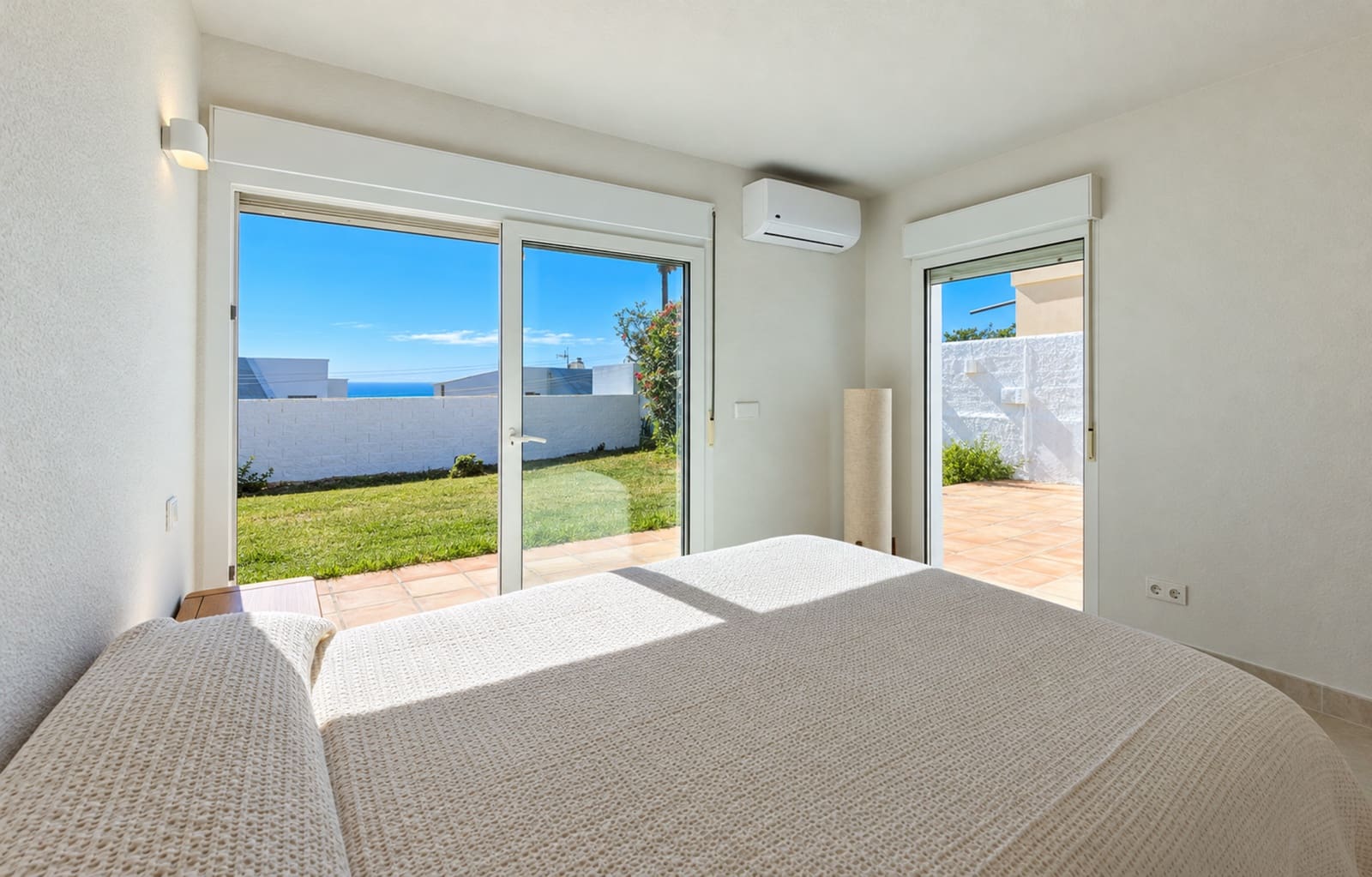 5 quarto Moradia para venda em Estepona com piscina garagem - 1 950 000 € (Ref: 10161210)