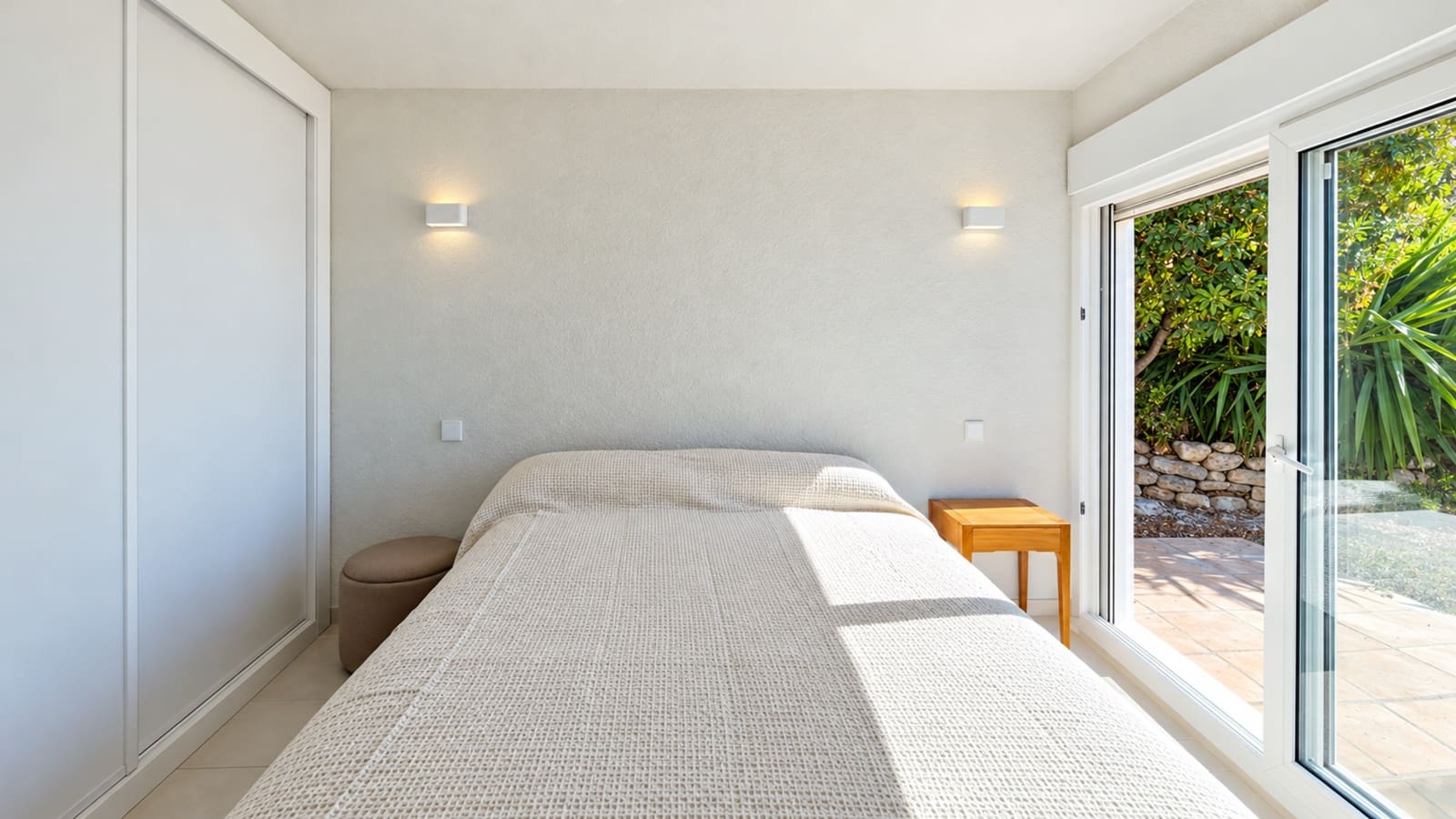 5 quarto Moradia para venda em Estepona com piscina garagem - 1 950 000 € (Ref: 10161210)