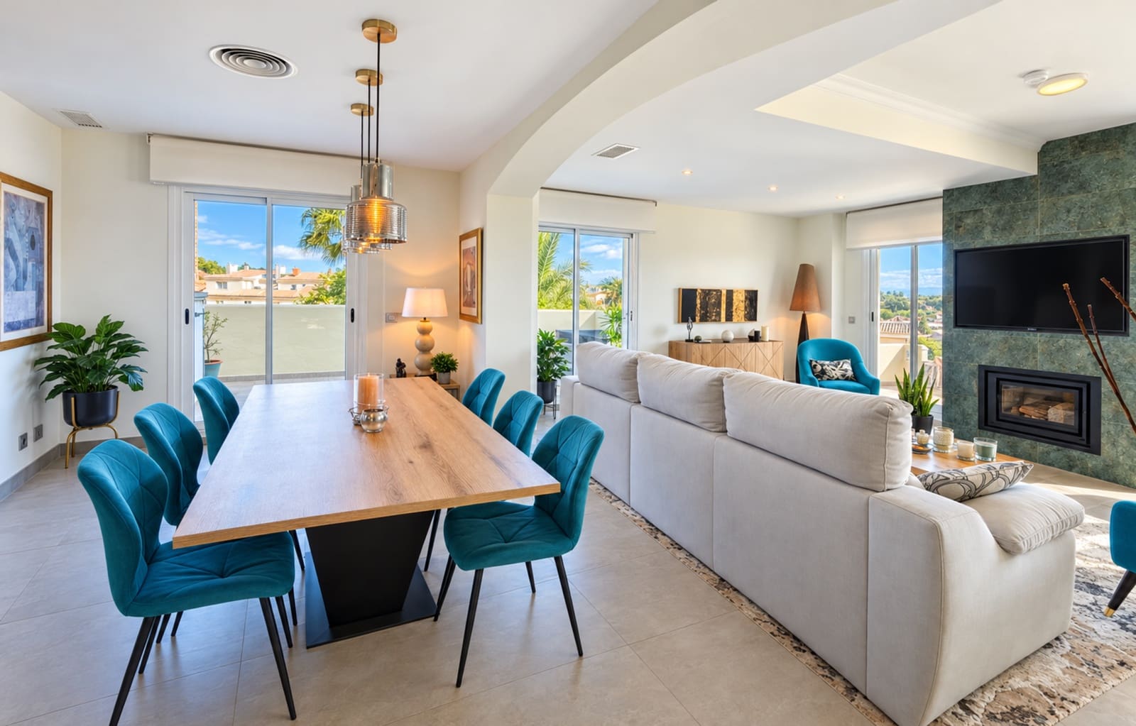 3 soveværelse Penthouse til salg i San Roque med swimmingpool garage - € 629.000 (Ref: 10164800)