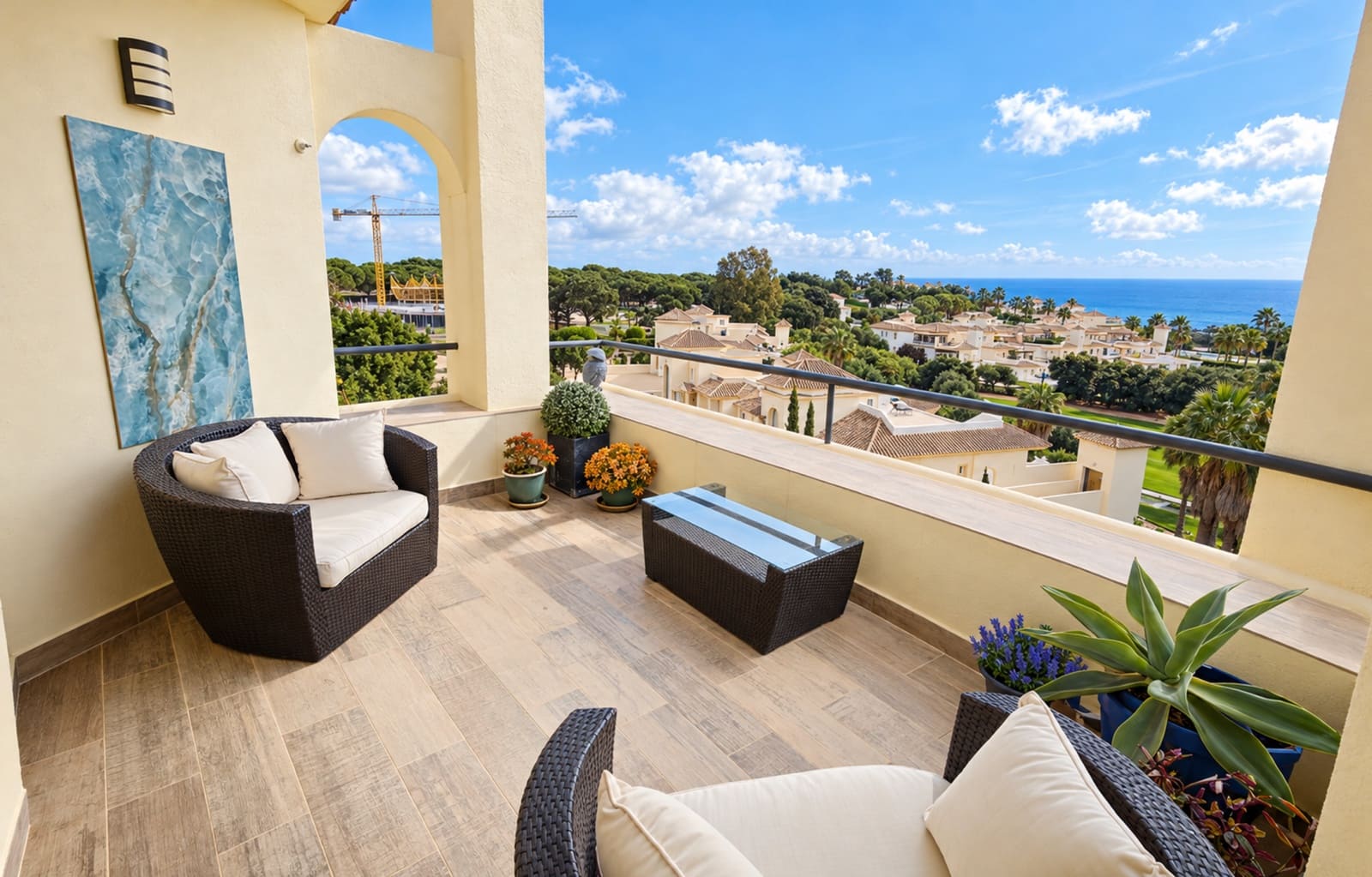 3 soveværelse Penthouse til salg i San Roque med swimmingpool garage - € 629.000 (Ref: 10164800)