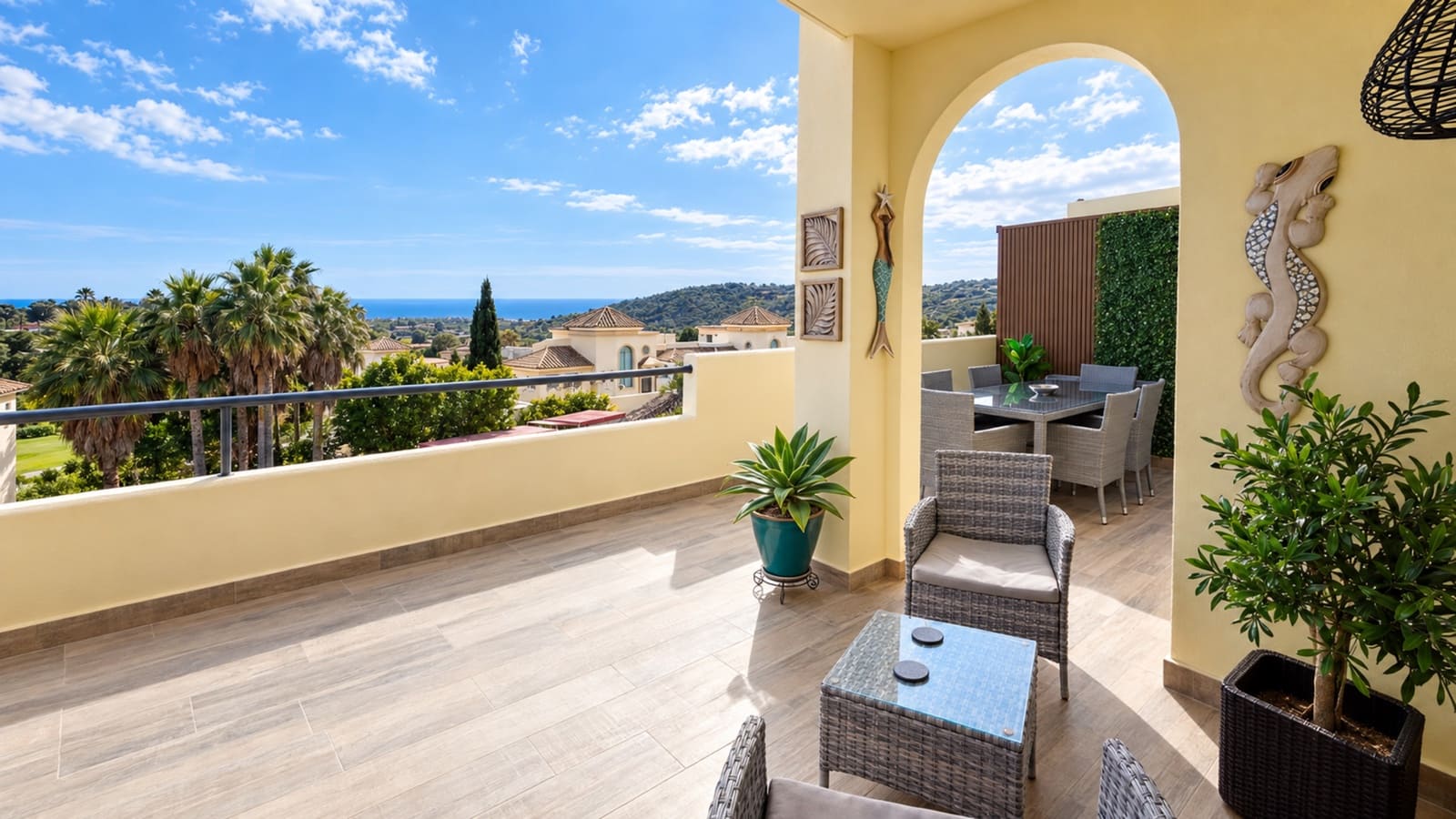 3 soveværelse Penthouse til salg i San Roque med swimmingpool garage - € 629.000 (Ref: 10164800)