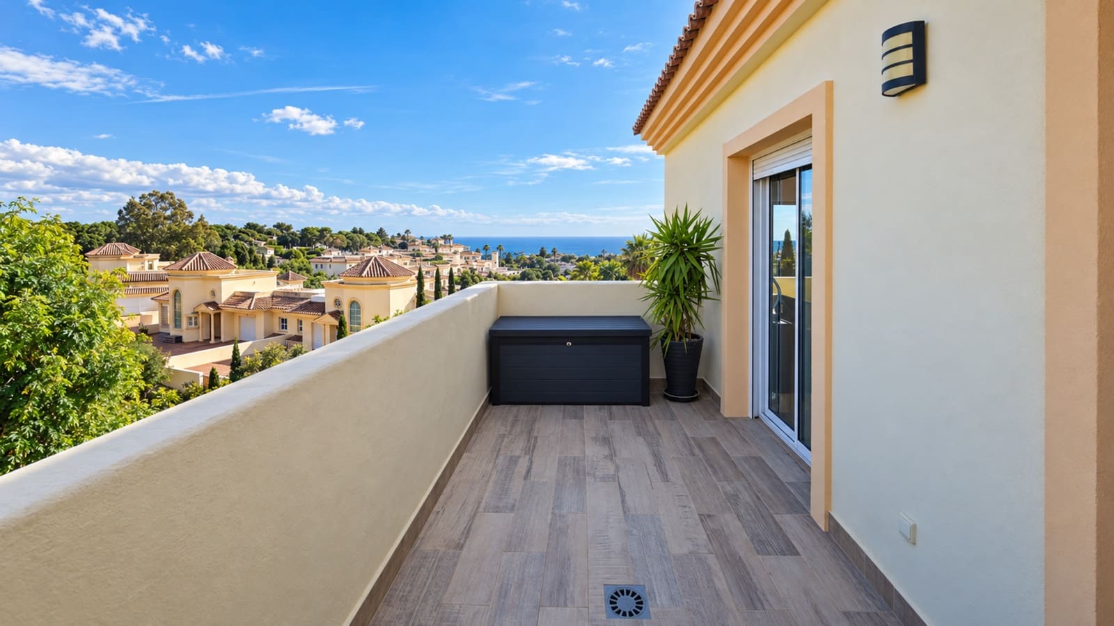 3 soveværelse Penthouse til salg i San Roque med swimmingpool garage - € 629.000 (Ref: 10164800)