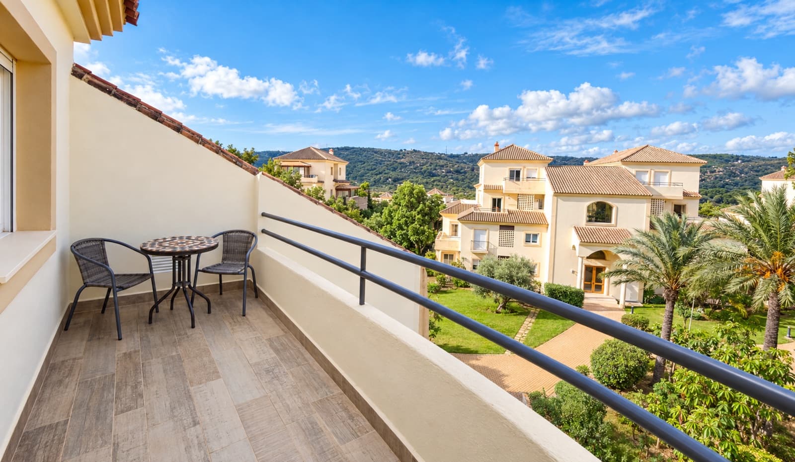3 soveværelse Penthouse til salg i San Roque med swimmingpool garage - € 629.000 (Ref: 10164800)