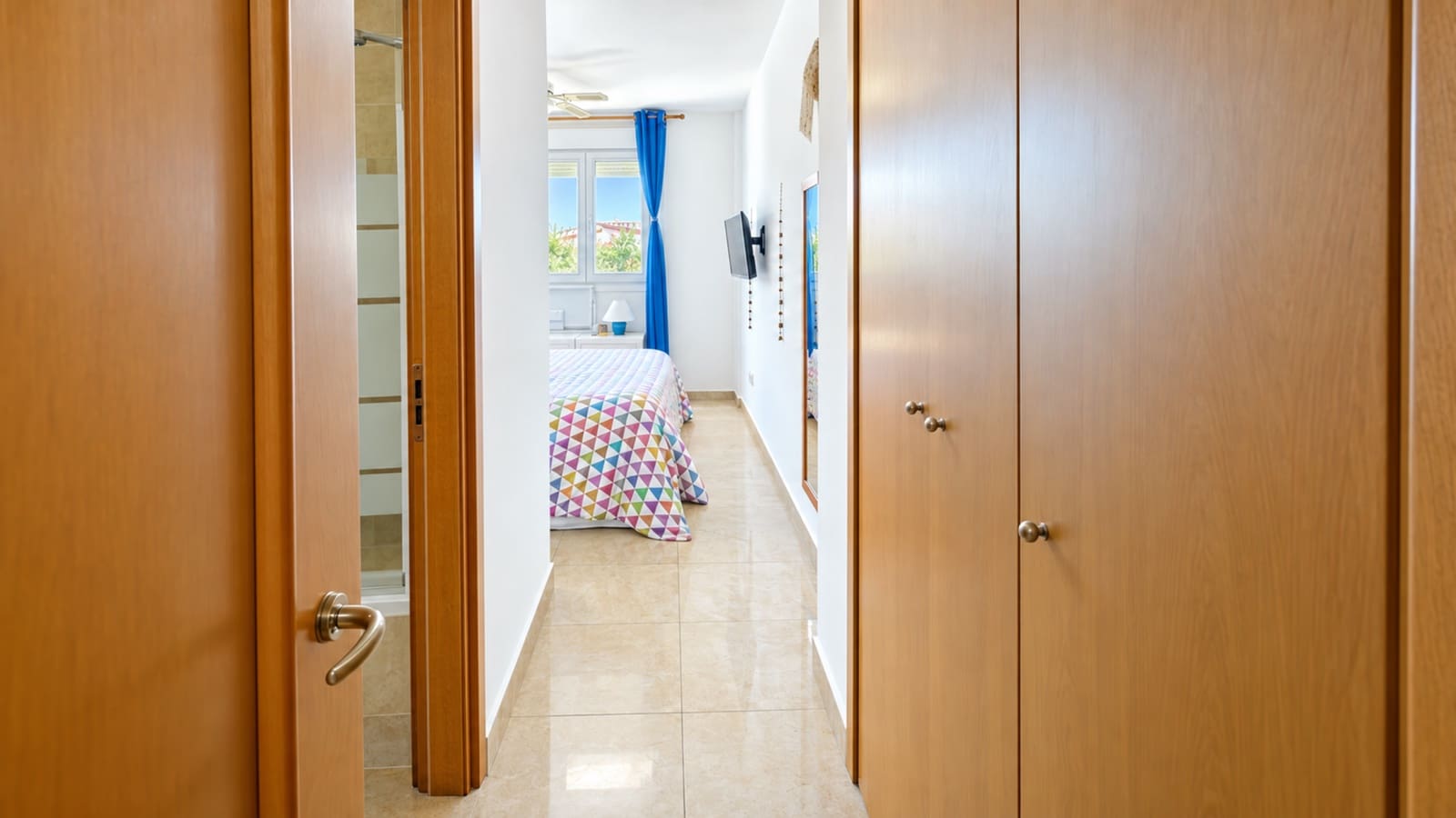2 bedroom Apartment for sale in La Duquesa / Puerto de la Duquesa with pool garage - € 230,000 (Ref: 10164801)