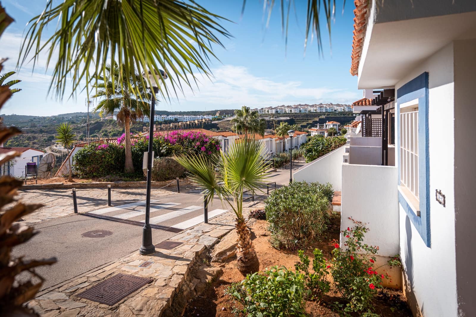 2 bedroom Apartment for sale in La Duquesa / Puerto de la Duquesa with pool garage - € 230,000 (Ref: 10164801)
