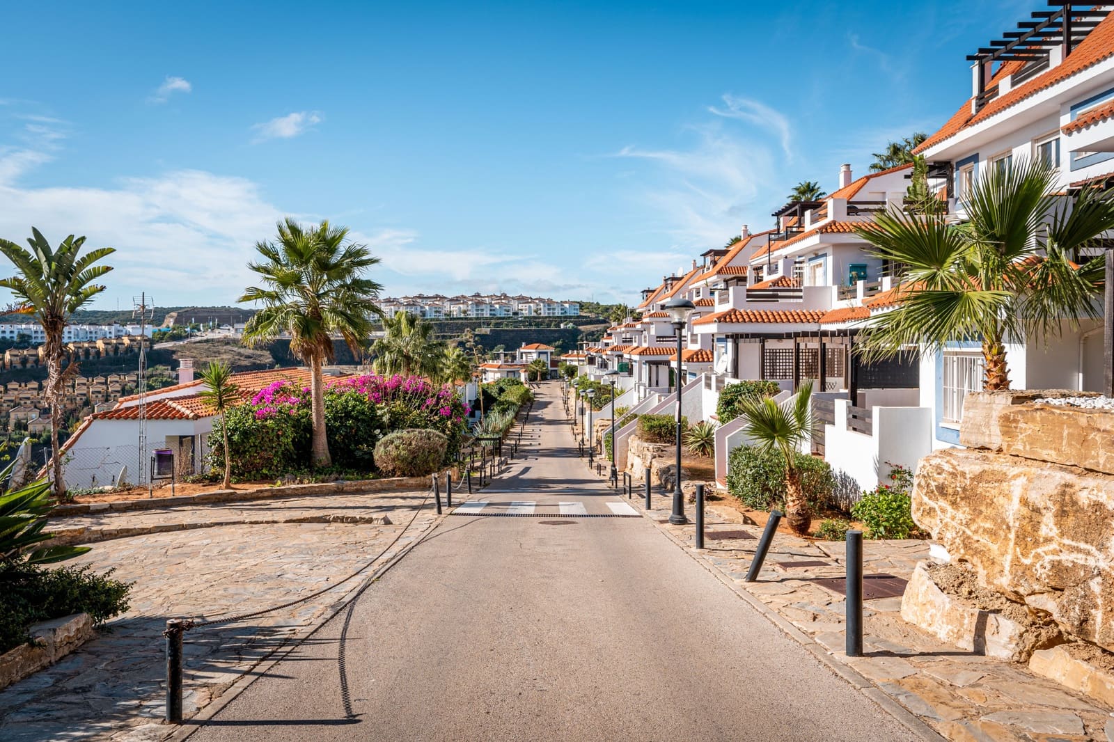 2 bedroom Apartment for sale in La Duquesa / Puerto de la Duquesa with pool garage - € 230,000 (Ref: 10164801)