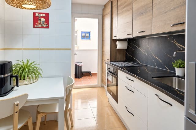 2 makuuhuone Huoneisto myytävänä paikassa San Luis de Sabinillas, Manilva mukana uima-altaan 
autotalli - 425 000 € (Ref: 10166313)
