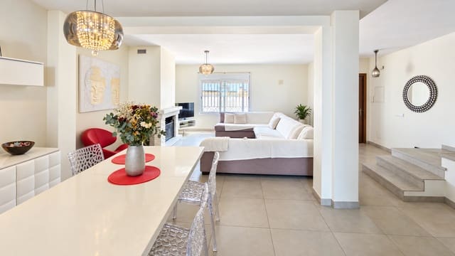 3 sovrum Hus till salu i Casares Pueblo, Casares med pool - 385 000 € (Ref: 10166315)