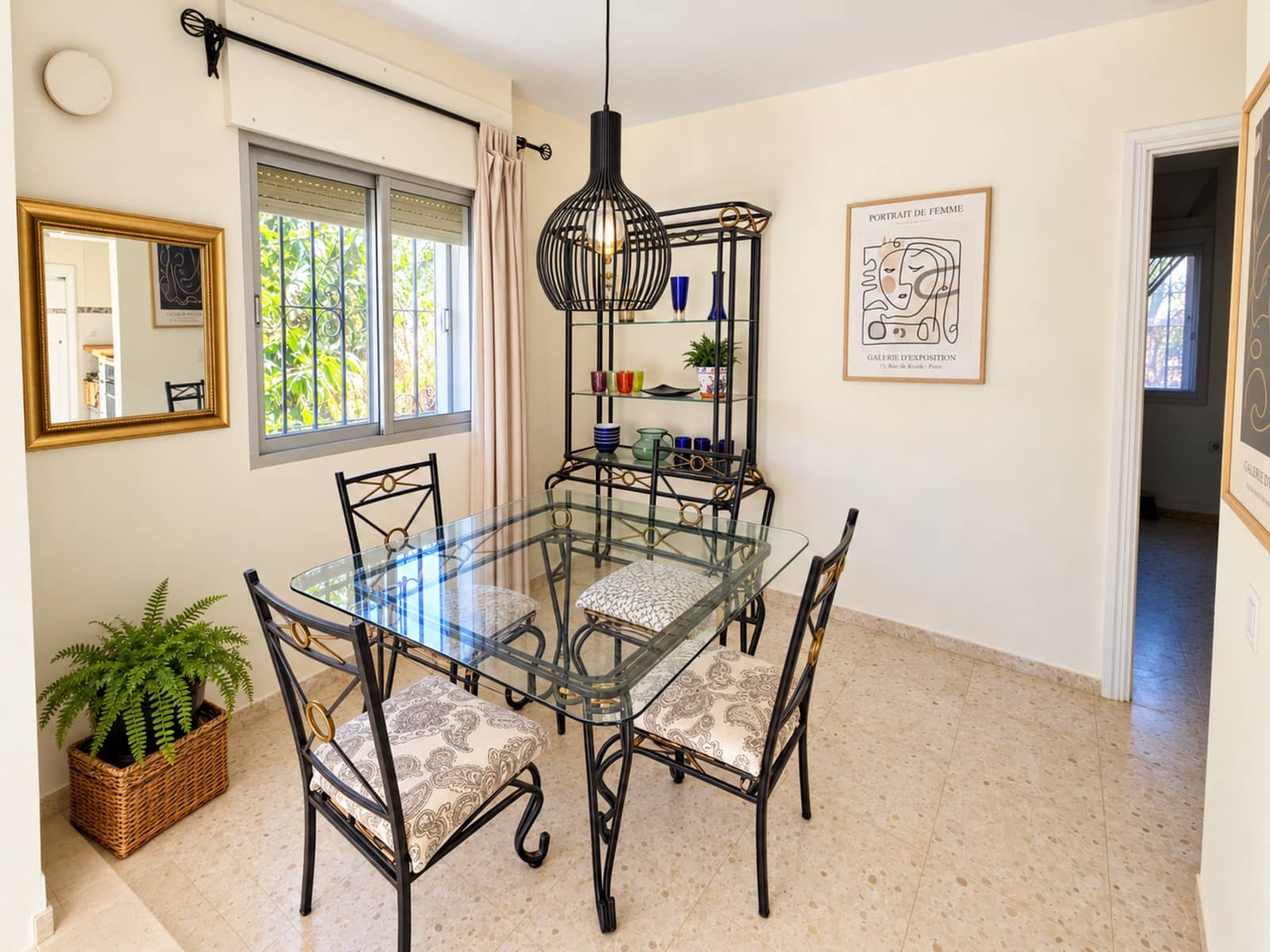Pareado de 3 habitaciones en La Duquesa / Puerto de la Duquesa en venta con piscina - 329.000 € (Ref: 10171207)