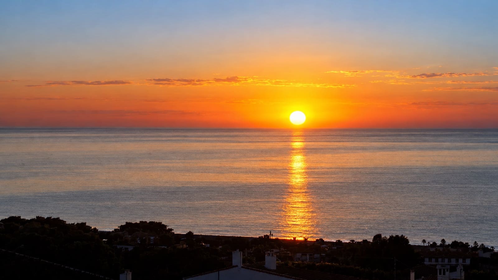 Pareado de 3 habitaciones en La Duquesa / Puerto de la Duquesa en venta con piscina - 329.000 € (Ref: 10171207)