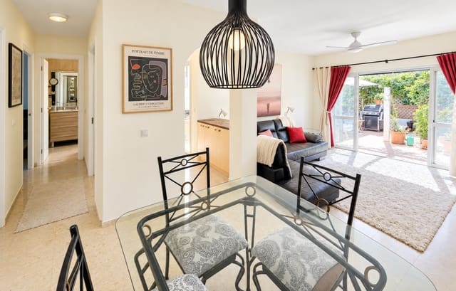Pareado de 3 habitaciones en La Duquesa / Puerto de la Duquesa, Manilva en venta con piscina - 329.000 € (Ref: 10171207)