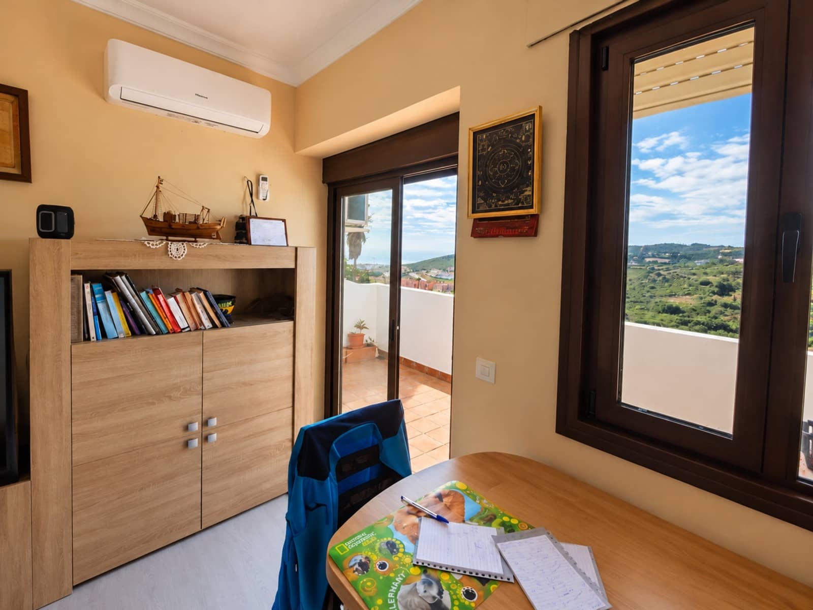 1 quarto Penthouse para venda em La Duquesa / Puerto de la Duquesa com piscina - 215 000 € (Ref: 10176877)