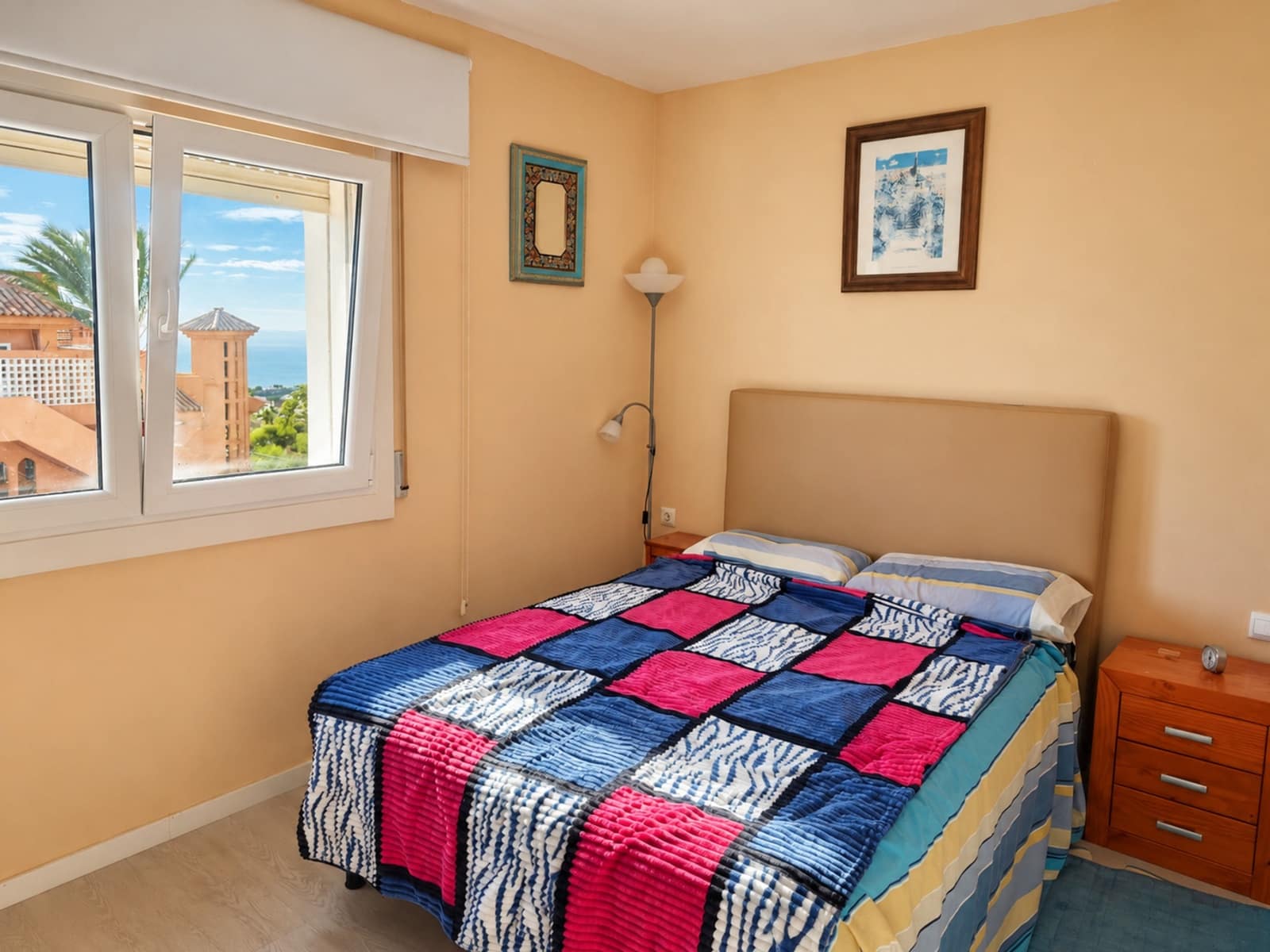 1 quarto Penthouse para venda em La Duquesa / Puerto de la Duquesa com piscina - 215 000 € (Ref: 10176877)