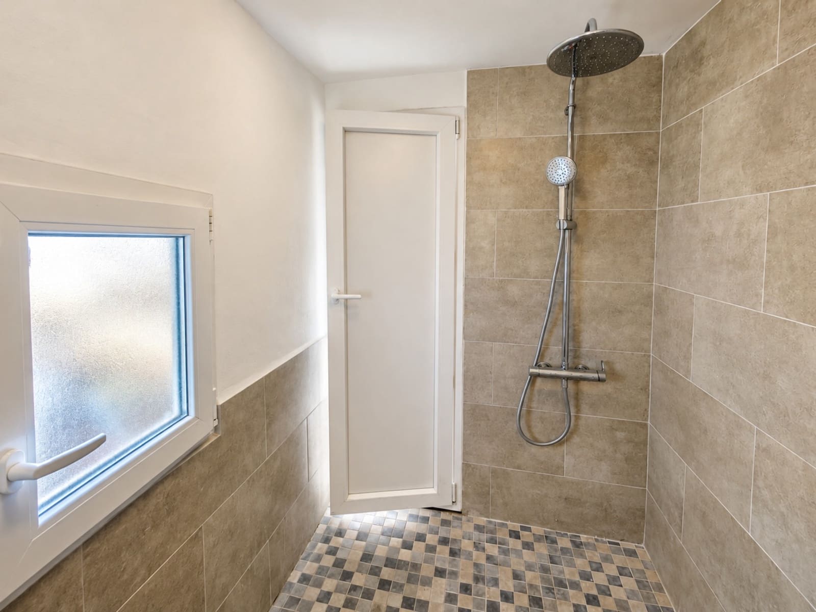 Apartamento de 3 habitaciones en Jimena de la Frontera en venta - 99.900 € (Ref: 10176878)