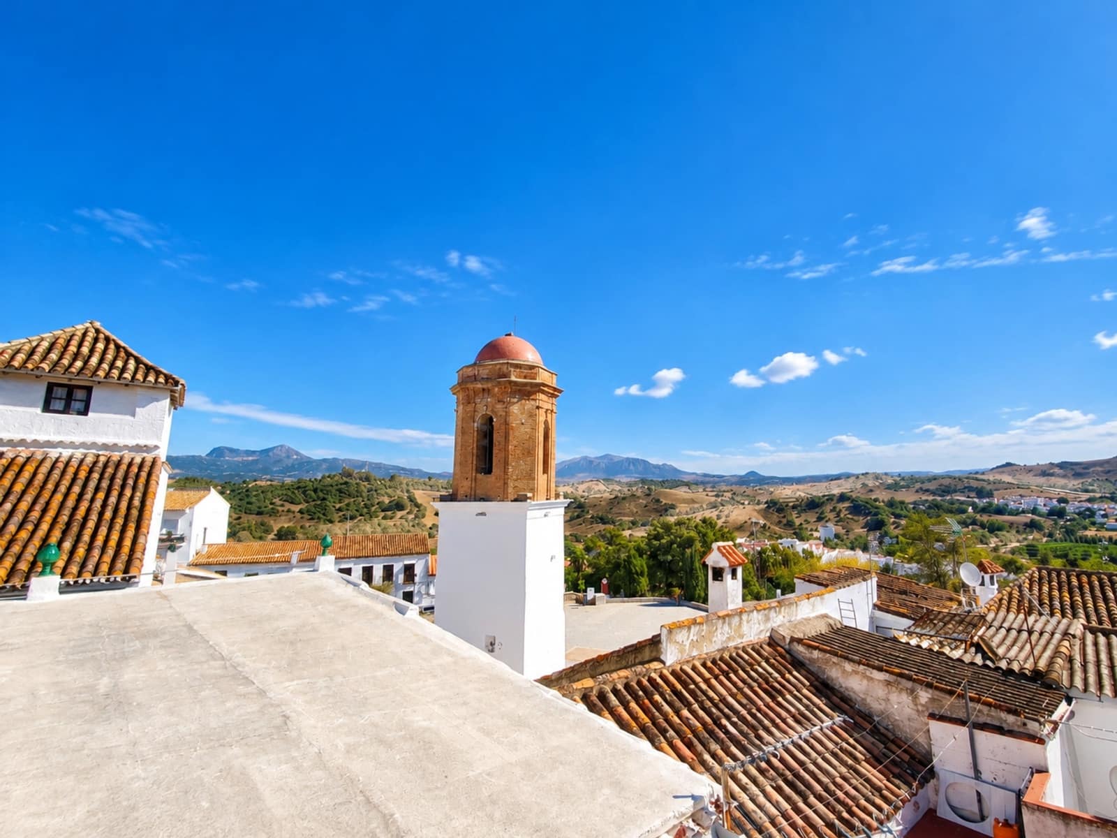 Apartamento de 3 habitaciones en Jimena de la Frontera en venta - 99.900 € (Ref: 10176878)
