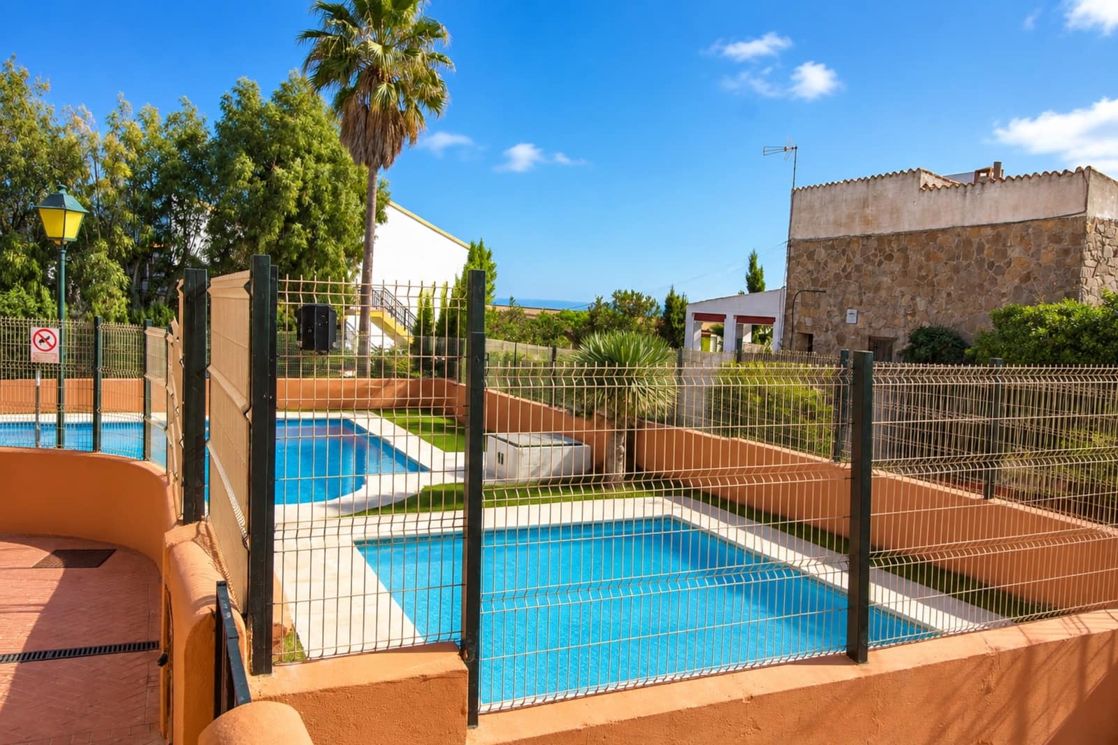 2 bedroom Apartment for sale in Manilva with pool garage - € 259,000 (Ref: 10176879)