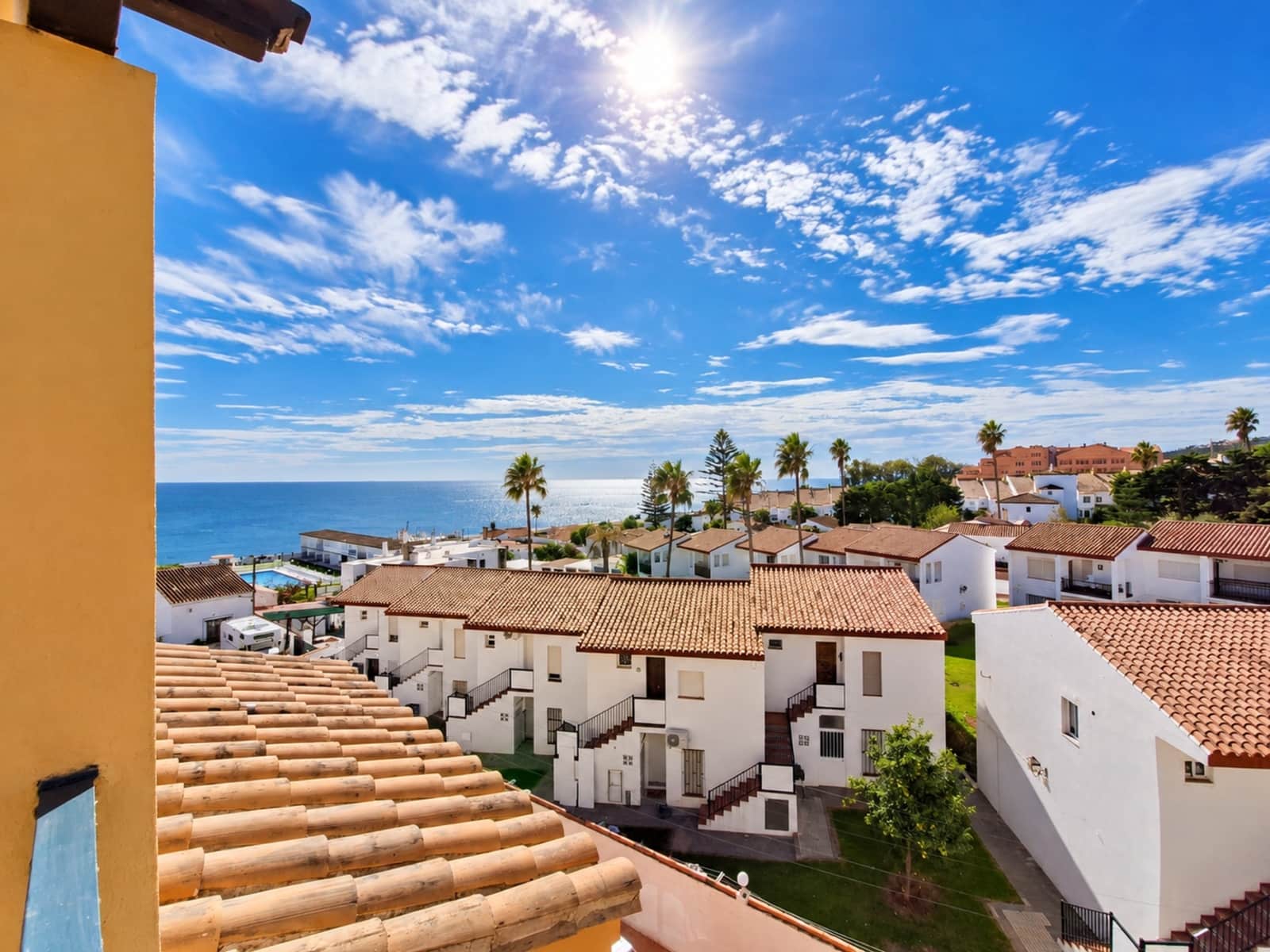2 bedroom Apartment for sale in Manilva with pool garage - € 259,000 (Ref: 10176879)