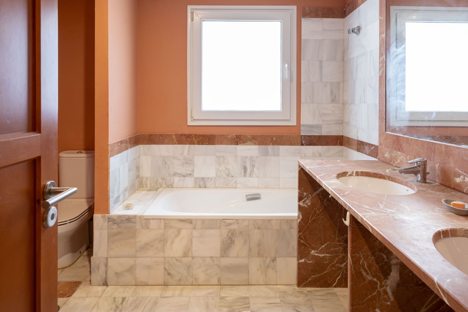 4 soveværelse Villa til salg i Sotogrande med swimmingpool garage - € 980.000 (Ref: 7792989)