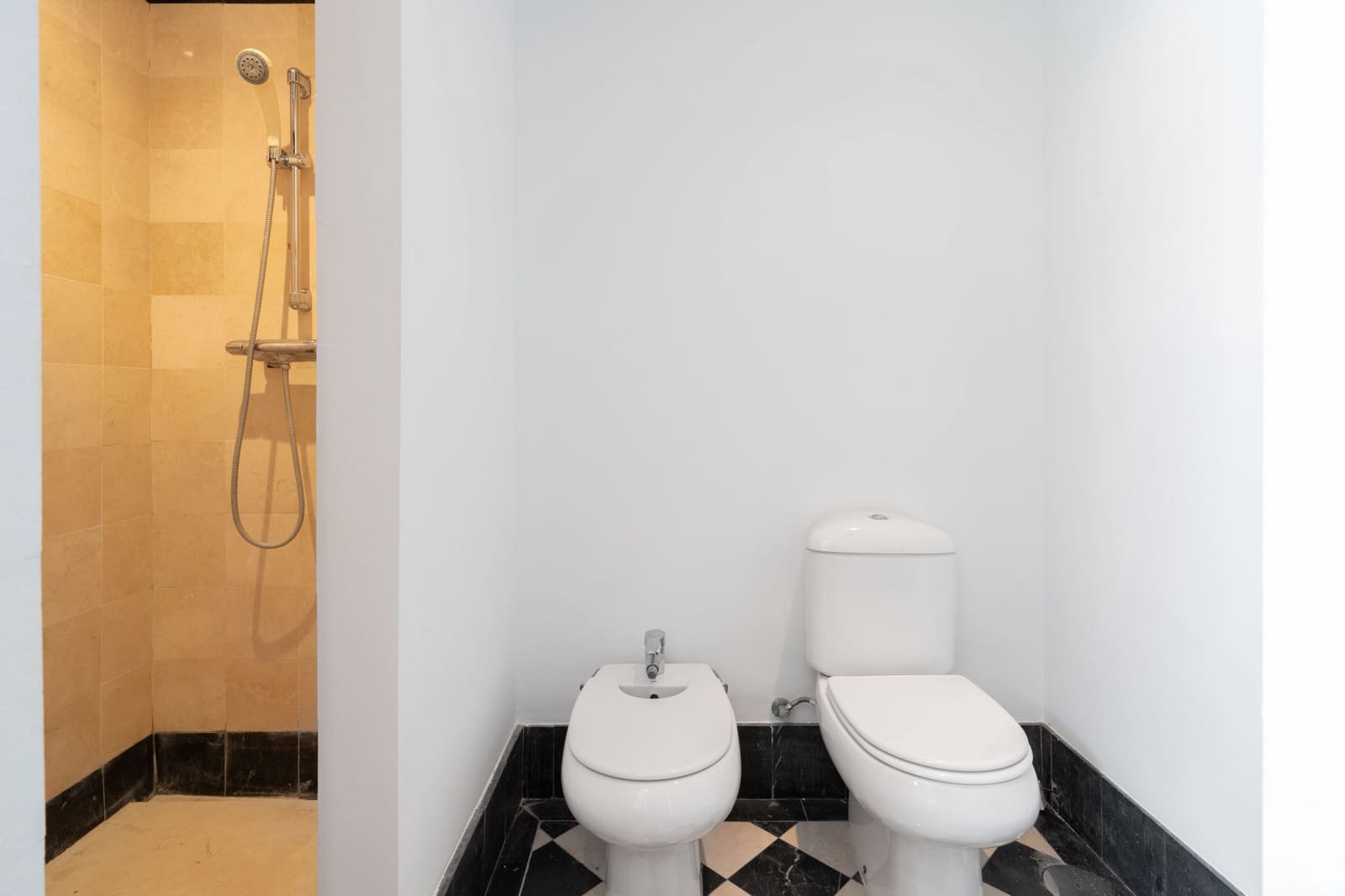 4 soveværelse Villa til salg i Sotogrande med swimmingpool garage - € 980.000 (Ref: 7792989)