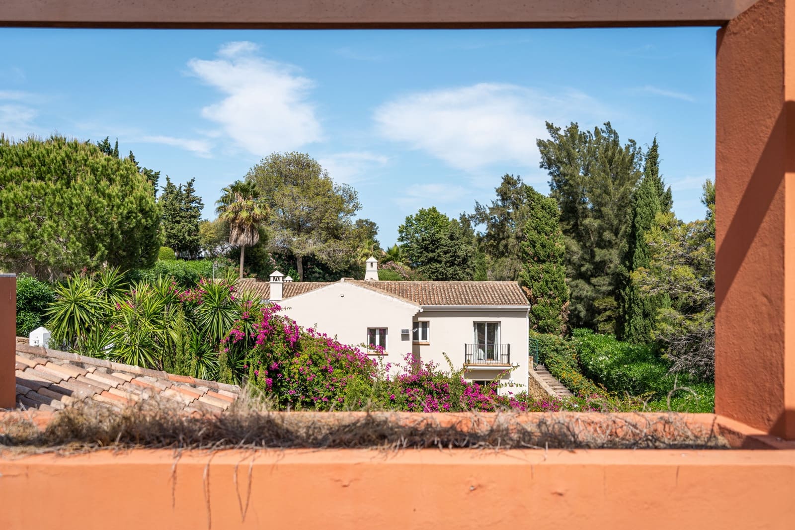 4 soveværelse Villa til salg i Sotogrande med swimmingpool garage - € 980.000 (Ref: 7792989)