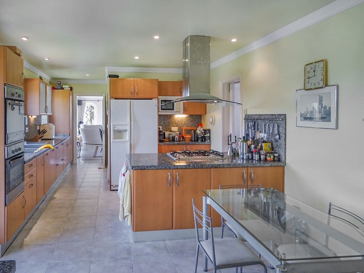 4 soverom Villa til salgs i Sotogrande med svømmebasseng garasje - € 1 700 000 (Ref: 7792991)