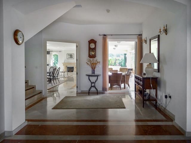 4 soverom Villa til salgs i Sotogrande Alto, San Roque med svømmebasseng garasje - € 1 700 000 (Ref: 7792991)