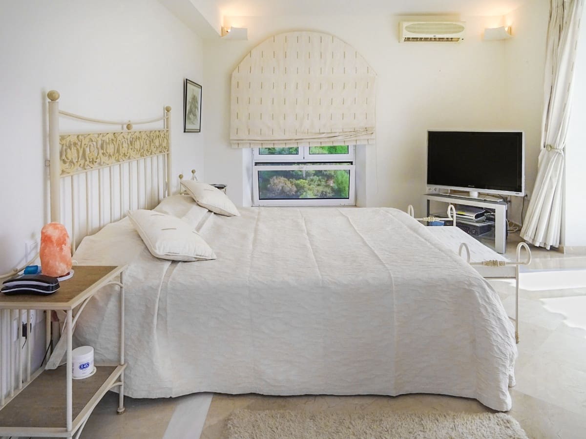 4 soverom Villa til salgs i Sotogrande med svømmebasseng garasje - € 1 700 000 (Ref: 7792991)