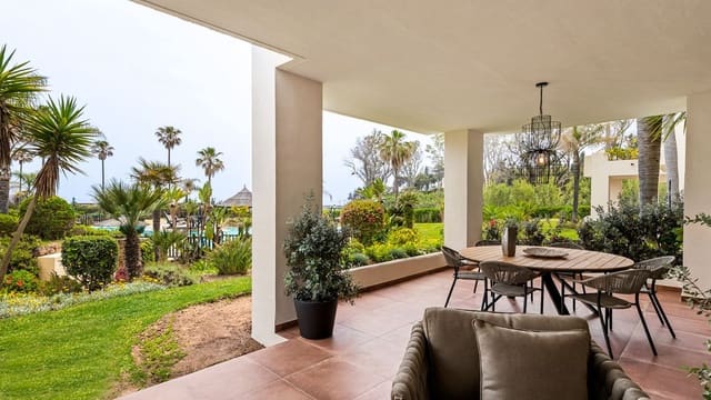 4 soverom Leilighet til salgs i Estepona med svømmebasseng garasje - € 1 295 000 (Ref: 7792994)